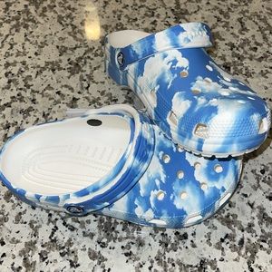 Women’s or Unisex Crocs. 🐊